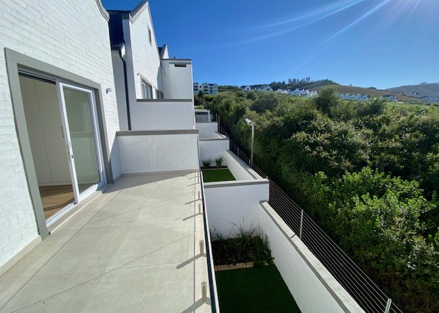 3 Bedroom Property for Sale in Gevonden Estate Western Cape